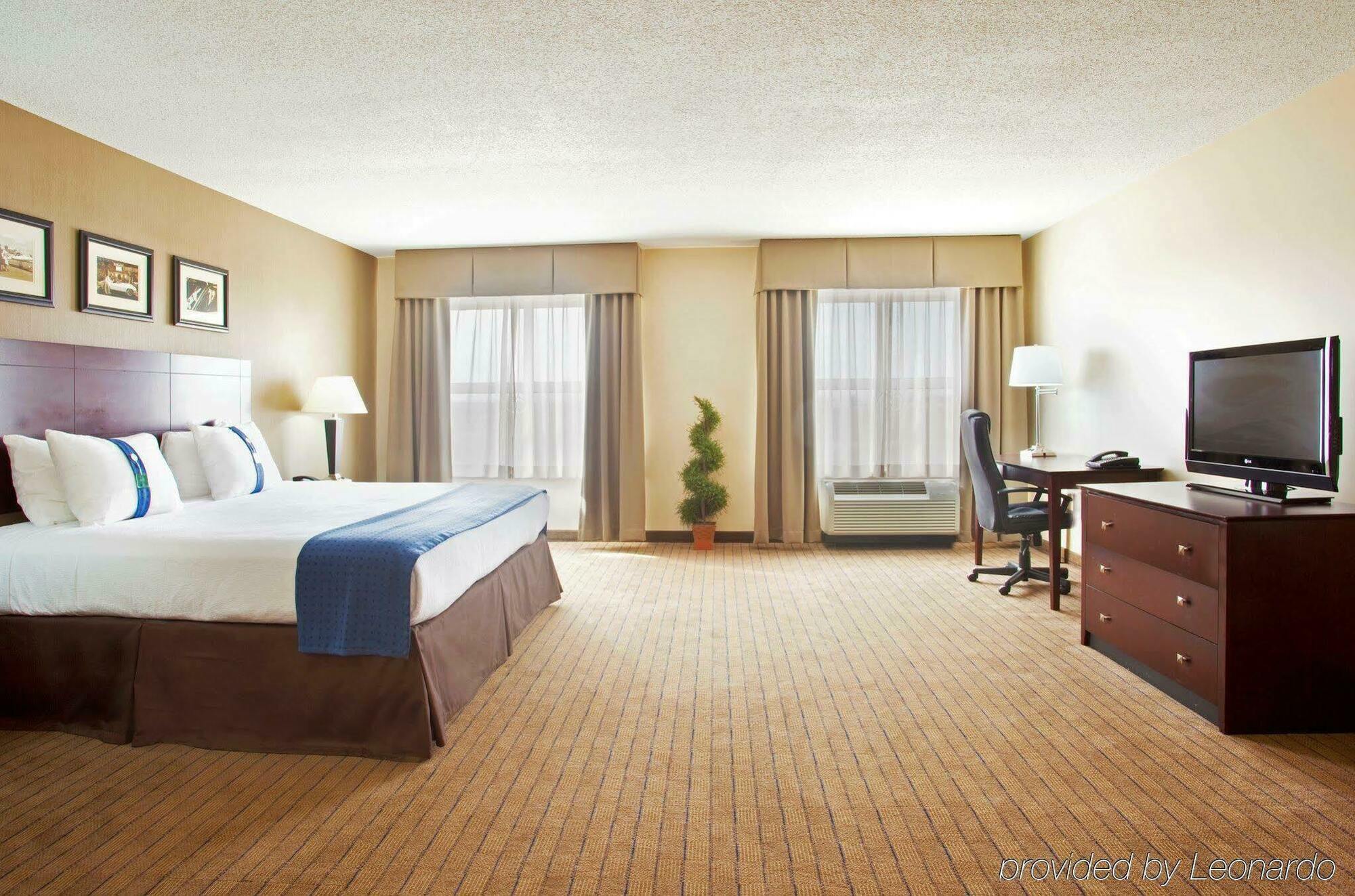 Holiday Inn Aurora North - Naperville, An Ihg Hotel Экстерьер фото