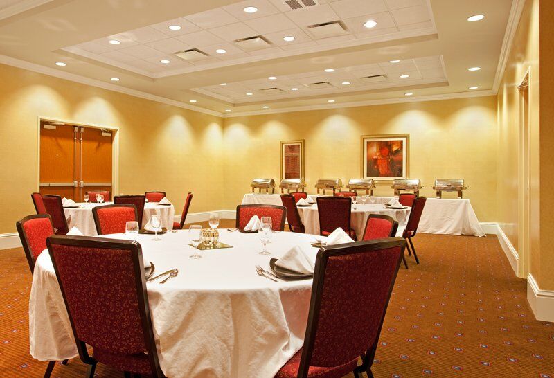 Holiday Inn Aurora North - Naperville By Ihg Экстерьер фото